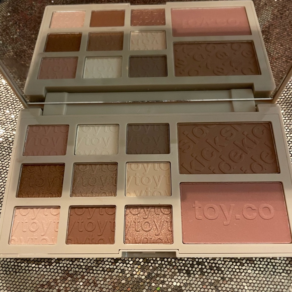 Toy factory Sidekick one Face Palette